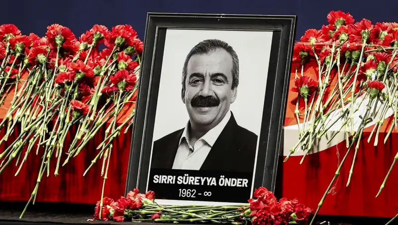 Meclis'te Sırrı Süreyya Önder Anması: Unutulmaz Anılar ve Anlamlı Mesajlar