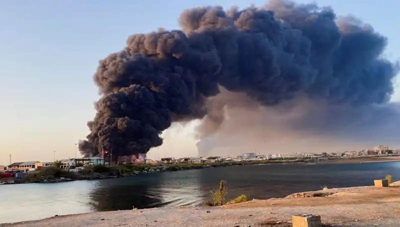 Port Sudan'da Şok Patlamalar: Havalimanı ve Ordu Üssü Saldırıya Uğradı