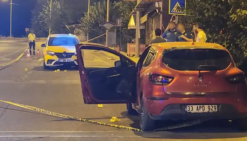 İstanbul’da Sokak Ortasında Silahlı Saldırı: İki Ölü, Beş Yaralı!