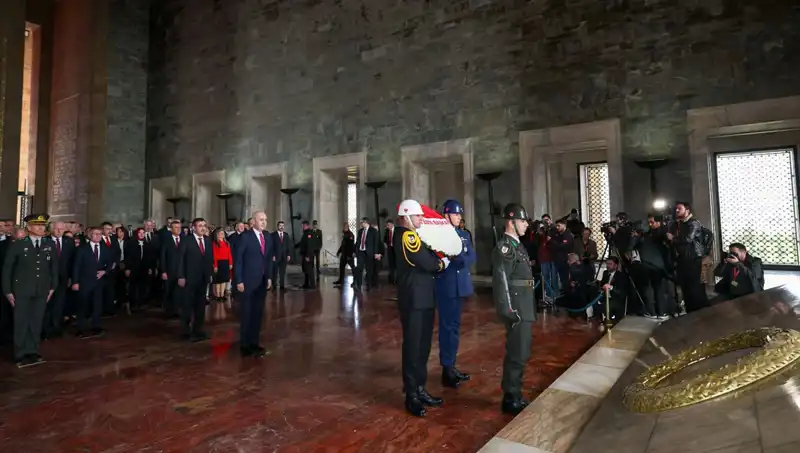 Anıtkabir’de Devlet Erkanından Duygu Dolu Anlar