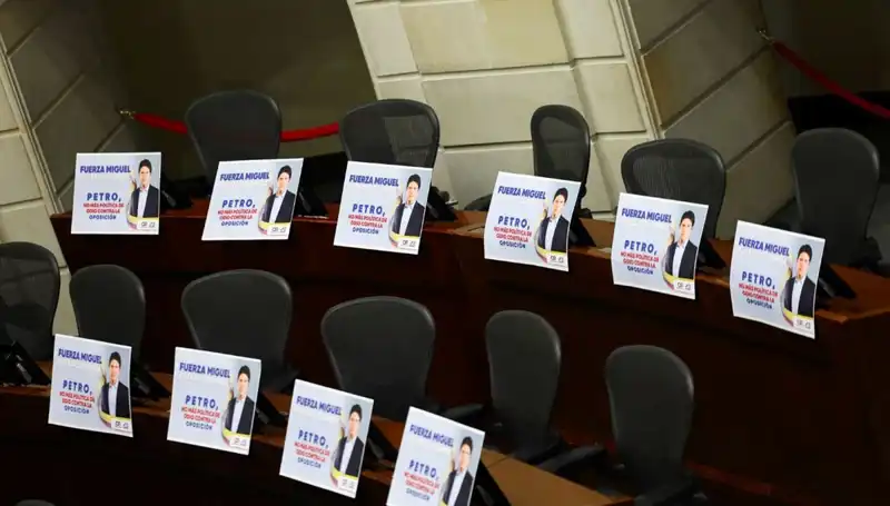 Senatör Uribe'nin Sağlık Durumu Kritikte: Mucize Bekleniyor!