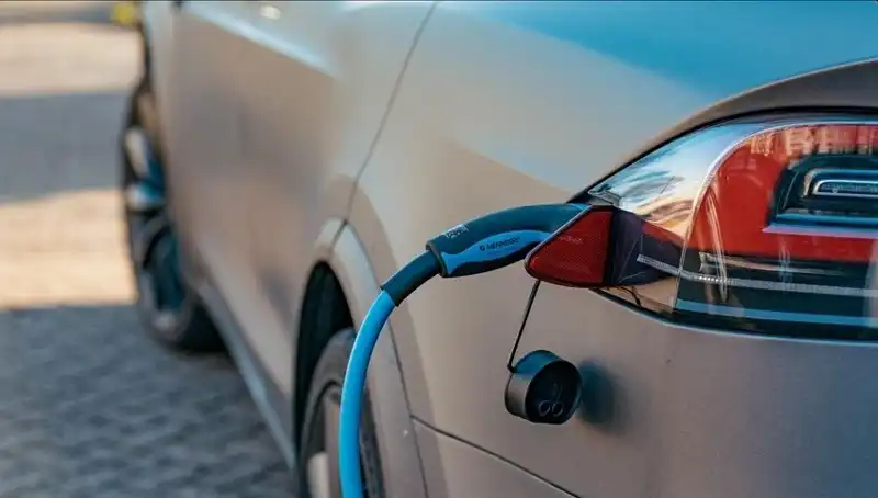 Elektrikli Araç Talebi Düşüyor: Sebepleri ve Geleceği Üzerine Değerlendirme