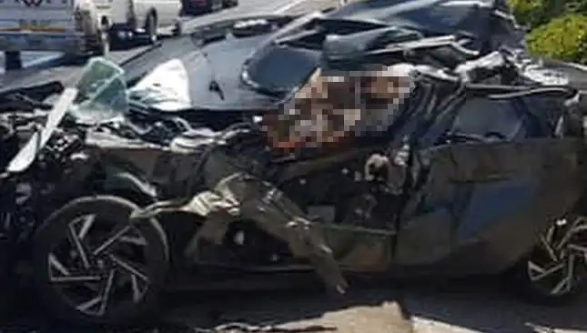 Şanlıurfa'da Trafik Kazası: Tankerle Çarpışan Araçta Bir Kişi Hayatını Kaybetti