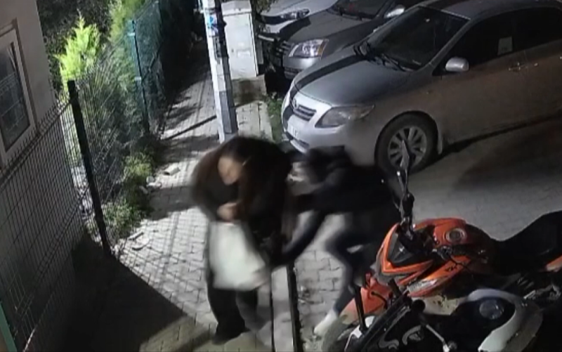 İzmir'de Saplantılı Sevgili Cinayeti: Genç Kadın Hayatını Kaybetti