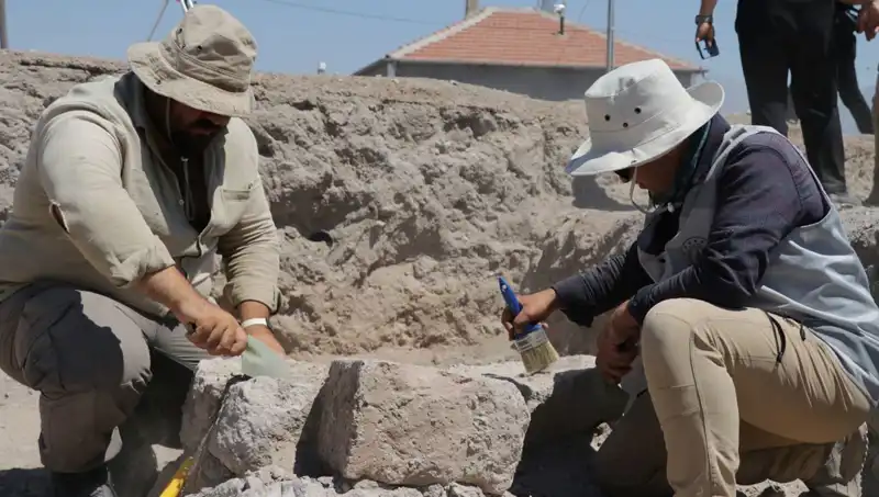 İç Anadolu'da Bulunan Yeni Mozaikler Tarihe Işık Tutuyor