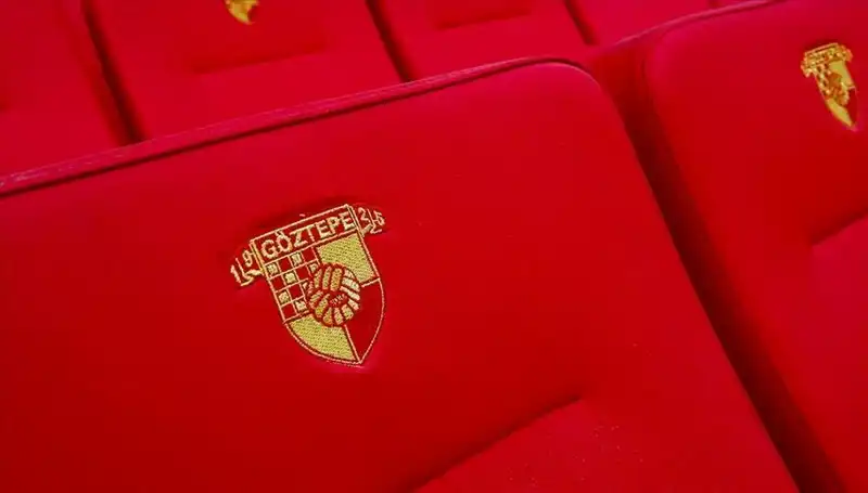 Göztepe, Süper Yıldız Junior Olaitan'la Anlaşma Sağladı!