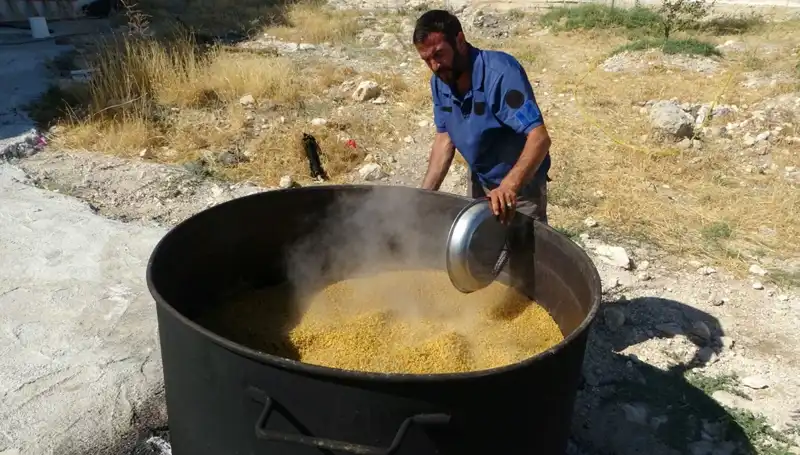 Türkiye'nin Geleneksel Kazanlarının Sırrı: Ağustos'tan Eylül'e Eşsiz Bir Deneyim