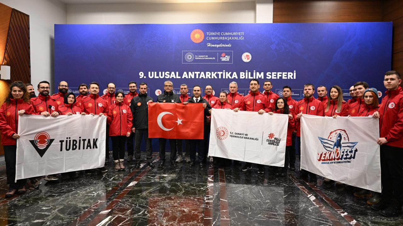 Türk Bilim İnsanları Antarktika Seferine 9. Kez Yola Çıktı
