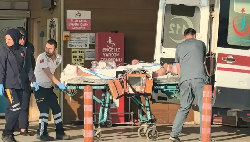 Sahte Alkol Faciası: Komalık Olaylar Artıyor, Ülke Alarmda!