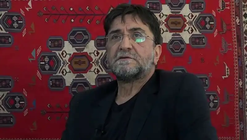 Gazeteci Nihat Genç Hayatını Kaybetti: Medya Dünyası Yasta