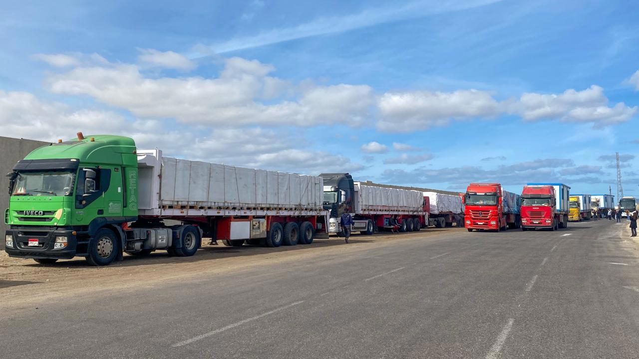 Gazze'ye Yardım Tırları Ateşkes Sonrası Gönderildi