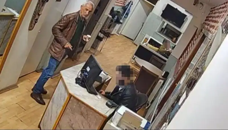 Özgür Özel'e Saldırı: Selçuk Tengioğlu'nun Şok Edici Son Görüntüleri Yayınlandı