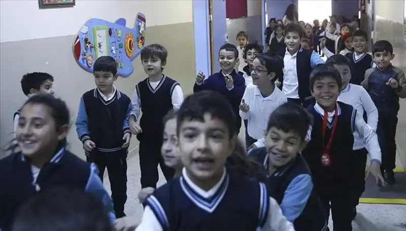 2025'te Okullar Ne Zaman Açılıyor? İşte Detaylı Takvim!