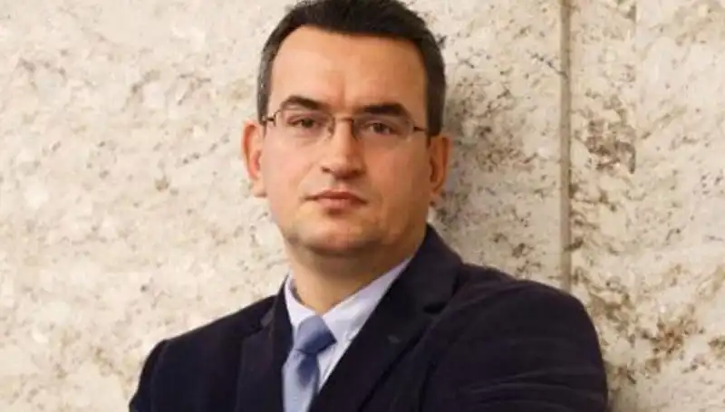 Türkiye siyasetinde iz bırakan isim: Metin Gürcan kimdir?