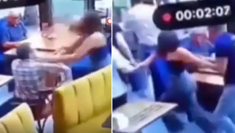 Garsona Tokat Attı, Tekme Tokat İntikam Aldı!