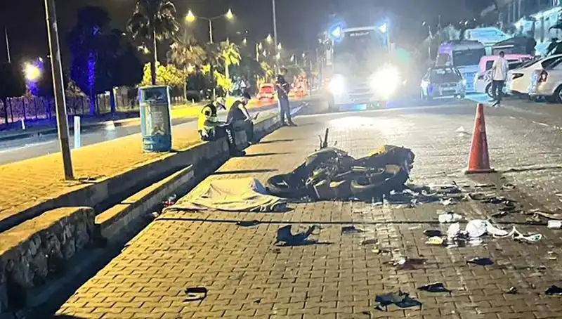 Alanya'da Şok Engelli Motosiklet Kazası: İki Kişi Hayatını Kaybetti