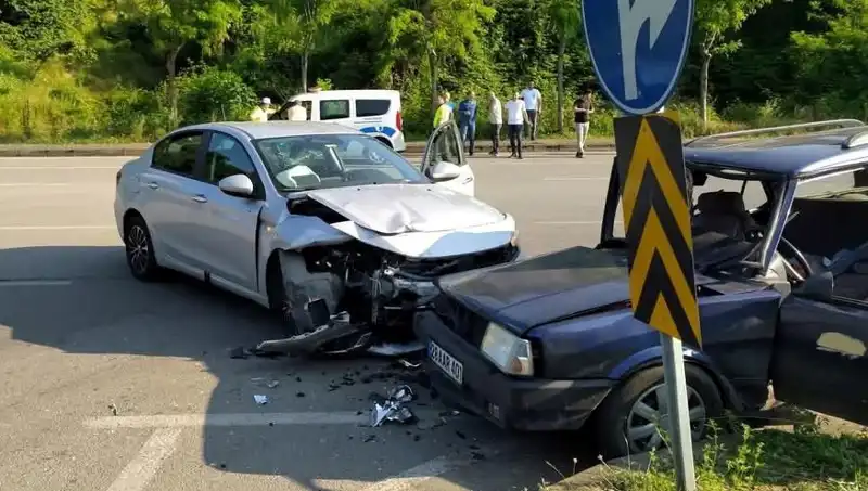 Görele'de Dehşet Verici Kazada Sürücü Araç Camından Fırladı