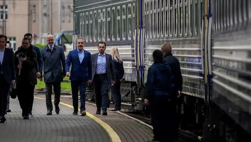Dışişleri Bakanı Fidan, Ukrayna Ziyaretinin Ardından Uluslararası İlişkilerde Yeni Bir Sayfa mı Açtı?