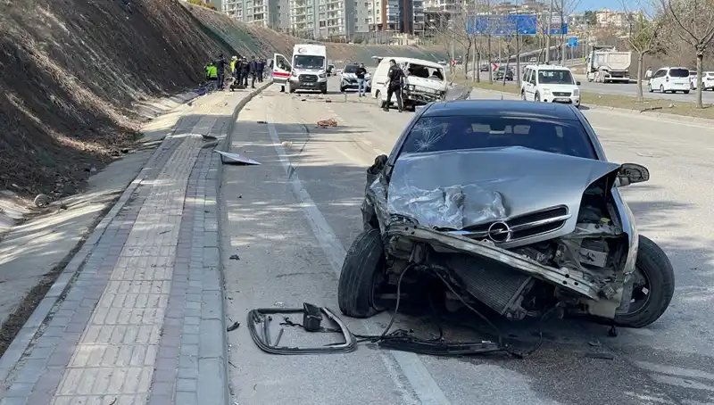 Otomobil Kazasında Üzücü Tablo: 1 Ölü, 3 Yaralı