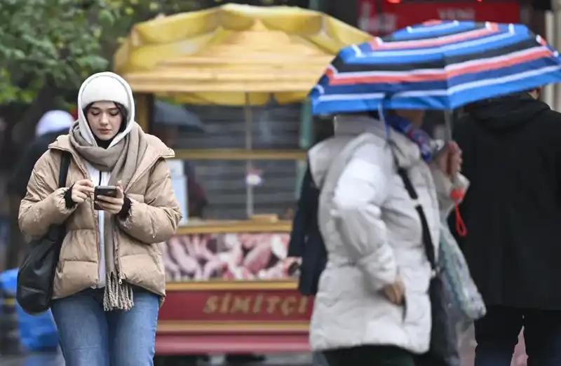 İstanbul’un Hava Durumu Şaşırtıyor: Önce Yağmur, Sonra Sıcak Hava!