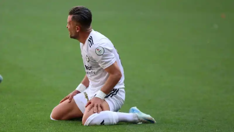 Futbol Takımlarına Flaş Puan Silme Cezası: Kriz Derinleşiyor!