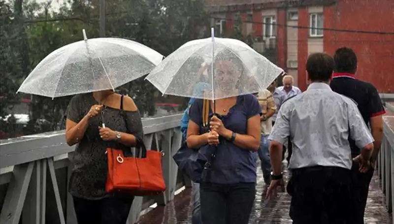 Sıcak Hava ve Sağanak Yağışlara Dikkat: Olumsuz Etkileri Neler Olabilir?