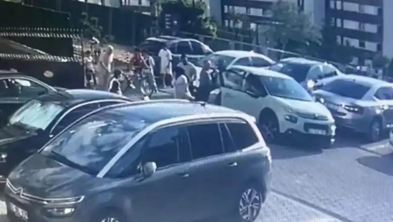 Eşi ve Yakınlarını Araba ile Ezerek Dehşet Saçan Adamın Acı Hikayesi