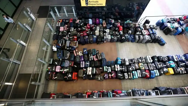 Havalimanında Şok Anlar: 2 Yaşındaki Çocuk Bagaj Bandında Kayboldu!