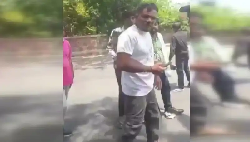 11A Yolcusu Paniği Anlattı: "Biri Beni Yakaladı" İfadesiyle Olayı Yaşadı