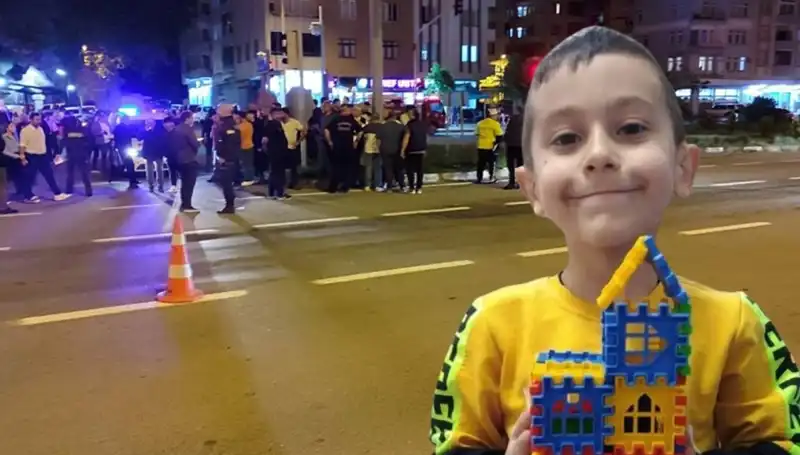 8 Yaşındaki Çocuğa Kamyonet Çarpması: Aile Yas Tutuyor
